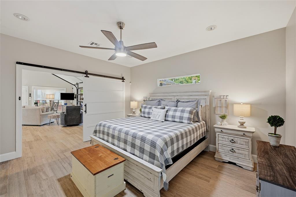 10 Holland Street Property Photo 21