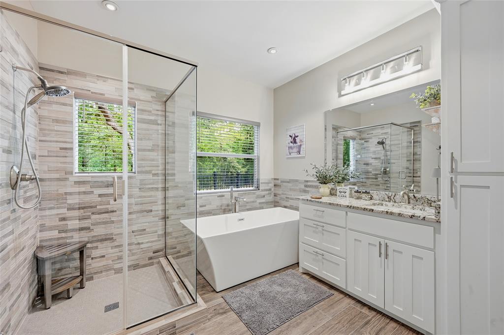 10 Holland Street Property Photo 23