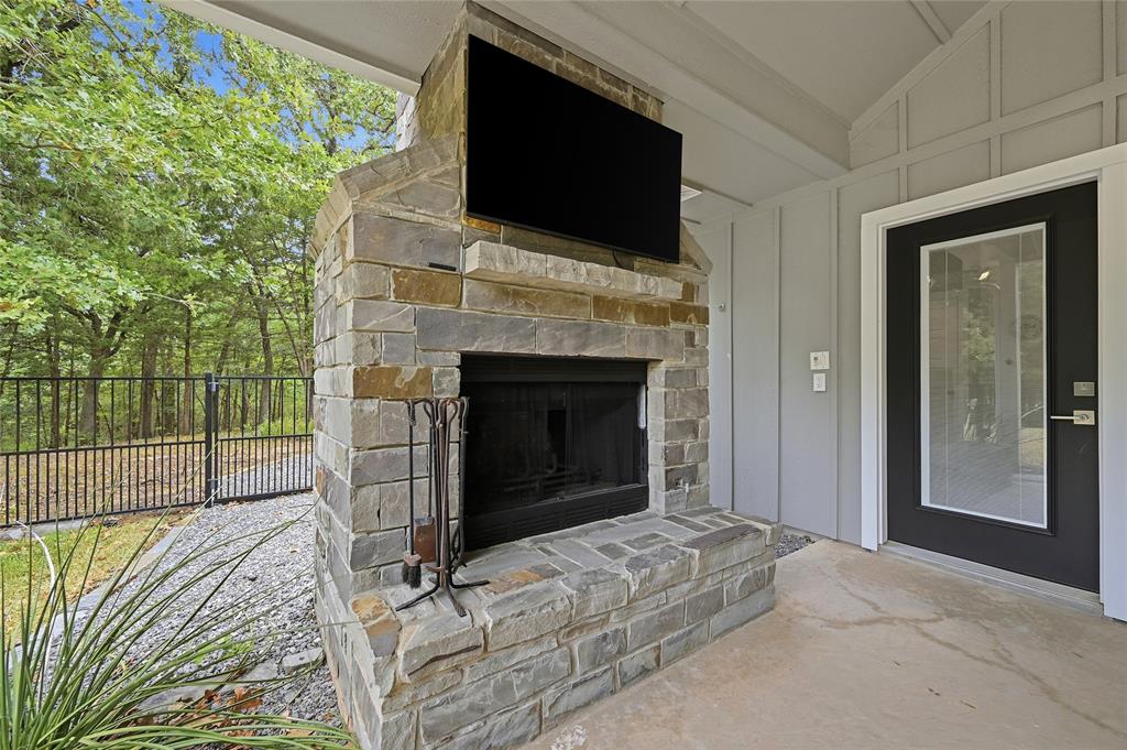 10 Holland Street Property Photo 27