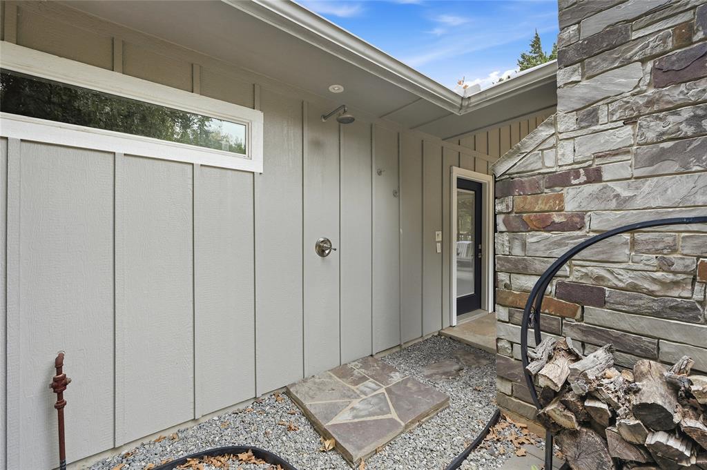 10 Holland Street Property Photo 28