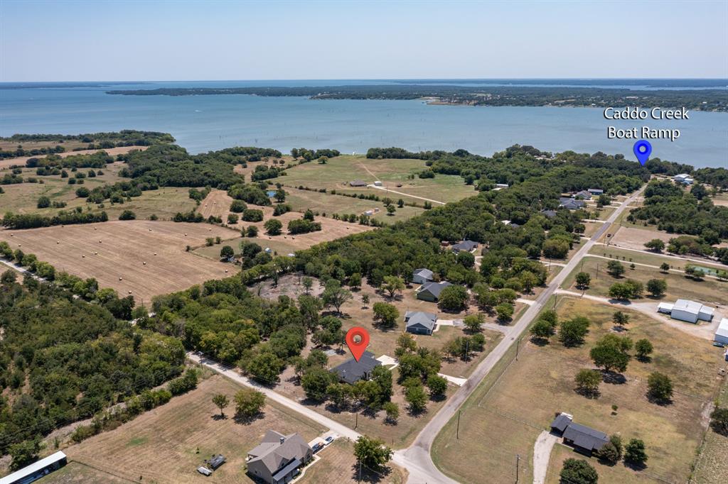 7565 Caddo Creek Road Property Photo 3