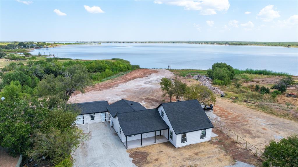 859 Choctaw Point Property Photo 3
