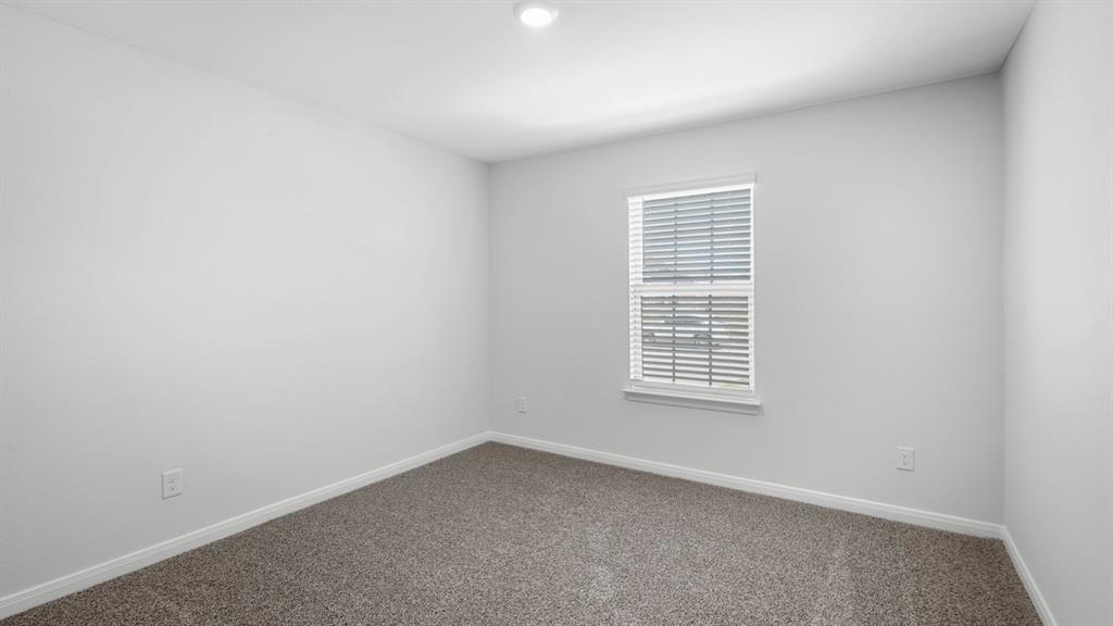 411 White Willow Drive Property Photo 5
