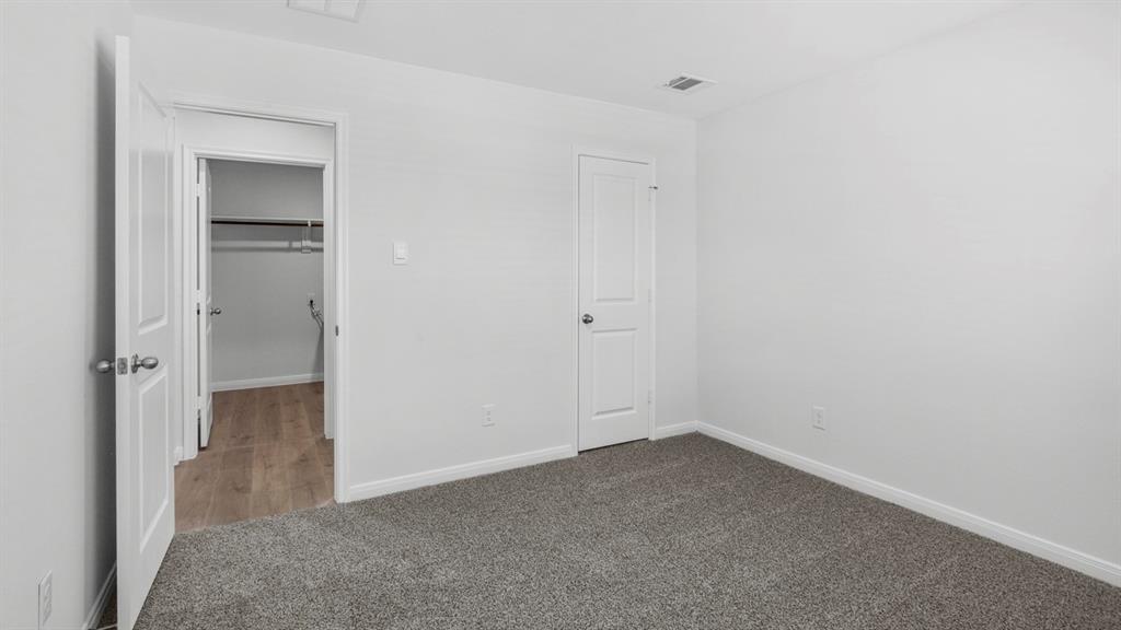 411 White Willow Drive Property Photo 6