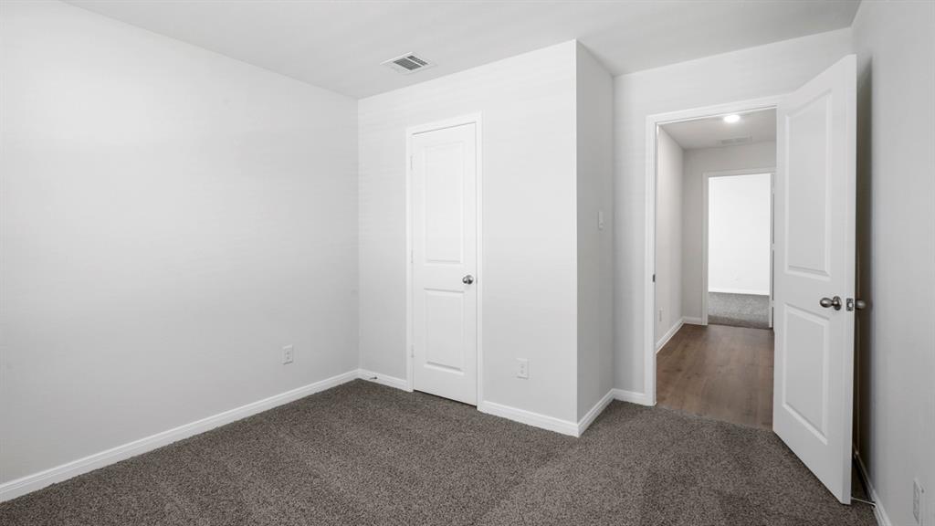 411 White Willow Drive Property Photo 8