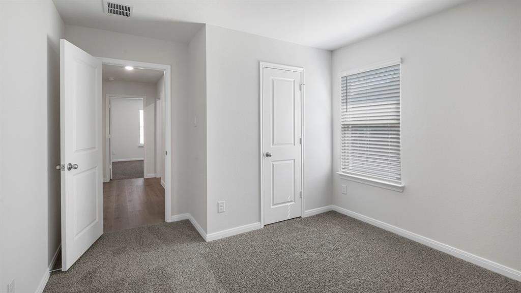 411 White Willow Drive Property Photo 10