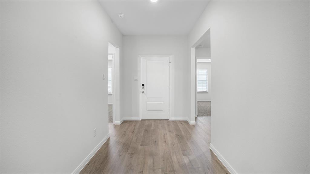 411 White Willow Drive Property Photo 13