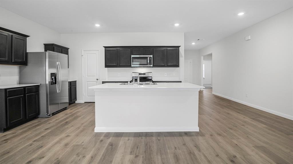 411 White Willow Drive Property Photo 18