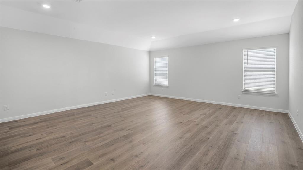 411 White Willow Drive Property Photo 23