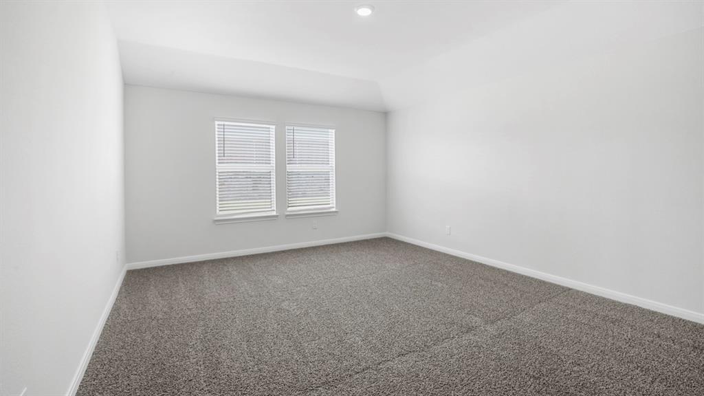 411 White Willow Drive Property Photo 28