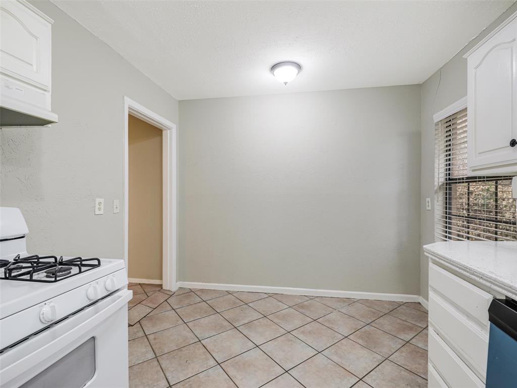 10747 Sandalwood Drive Property Photo 14