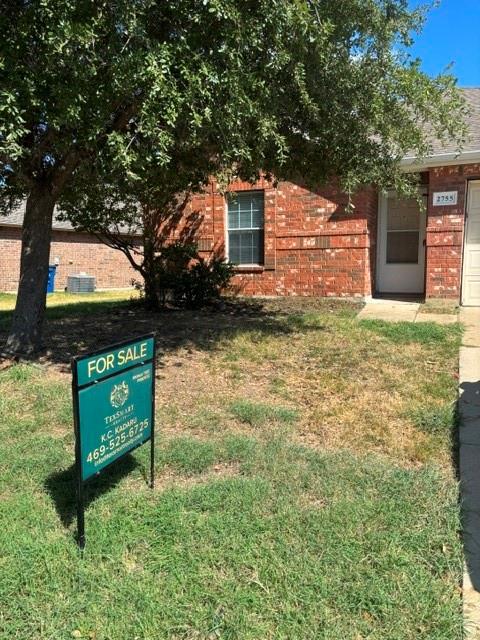 2755 Hacienda Lake Drive Property Photo 1