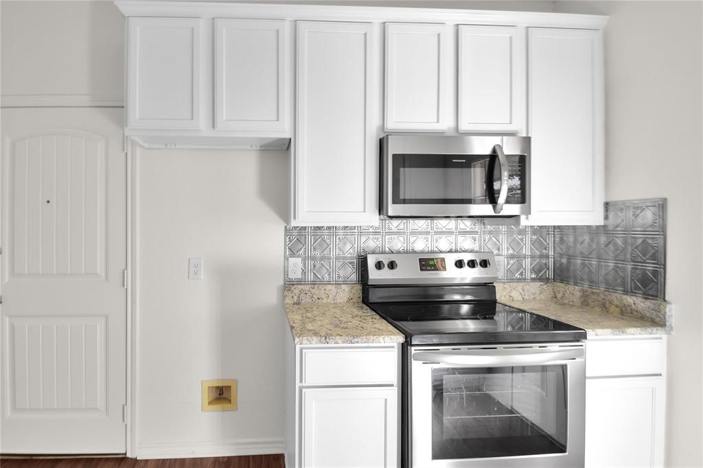 1102 Parkway Trail Property Photo 8