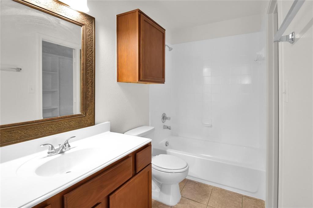 1102 Parkway Trail Property Photo 13