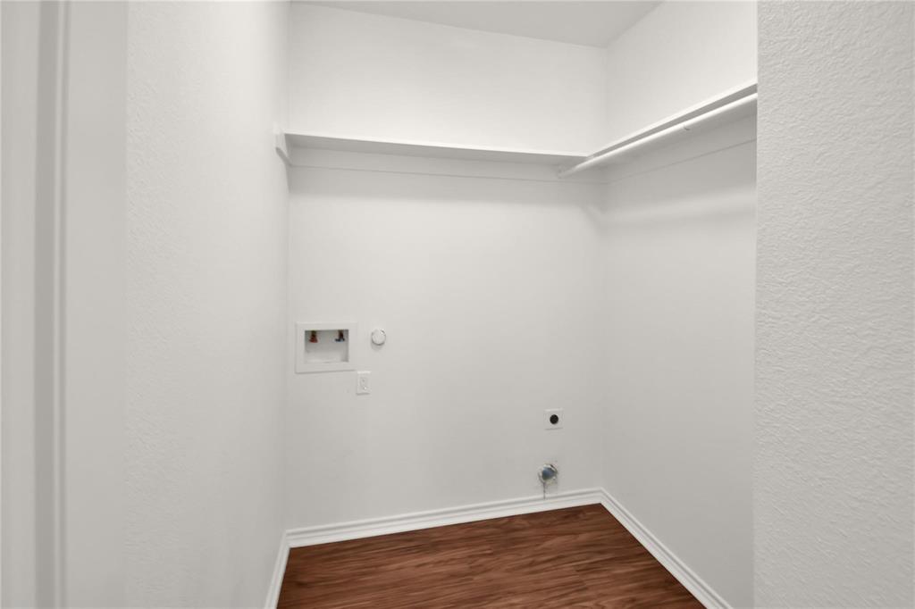 1102 Parkway Trail Property Photo 19