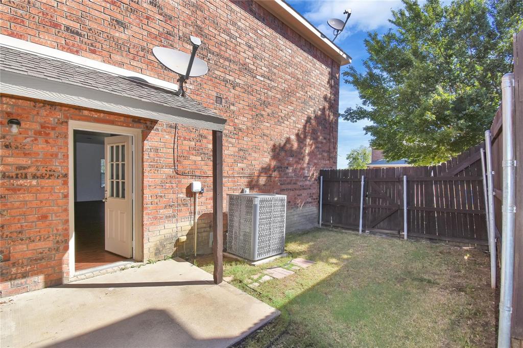 1102 Parkway Trail Property Photo 20