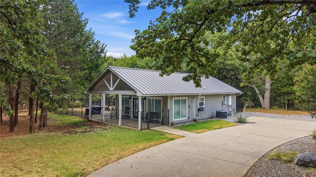10 Holland Property Photo 1
