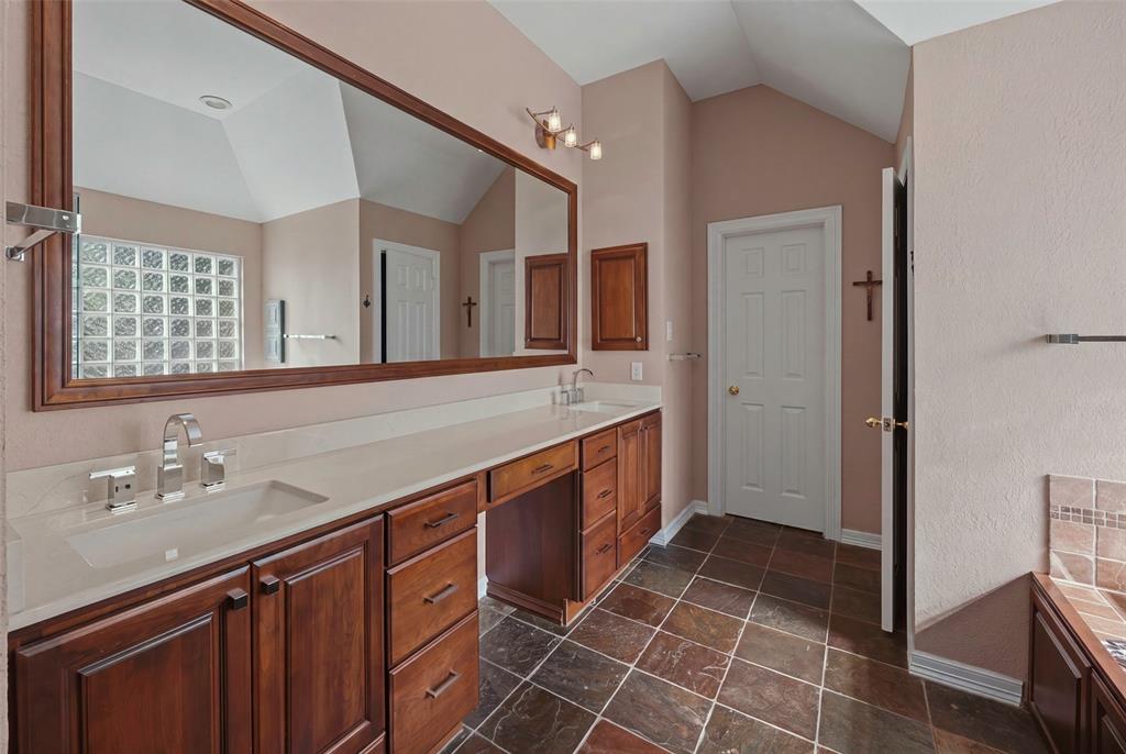 4811 Lafayette Avenue Property Photo 31