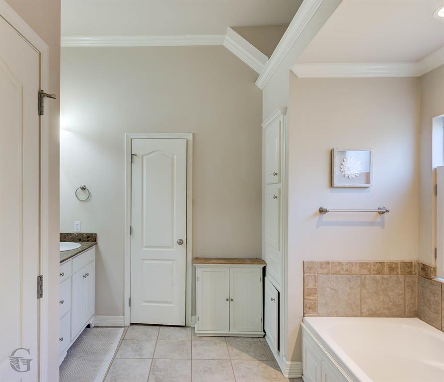 4007 Elizabeth Lane Property Photo 13