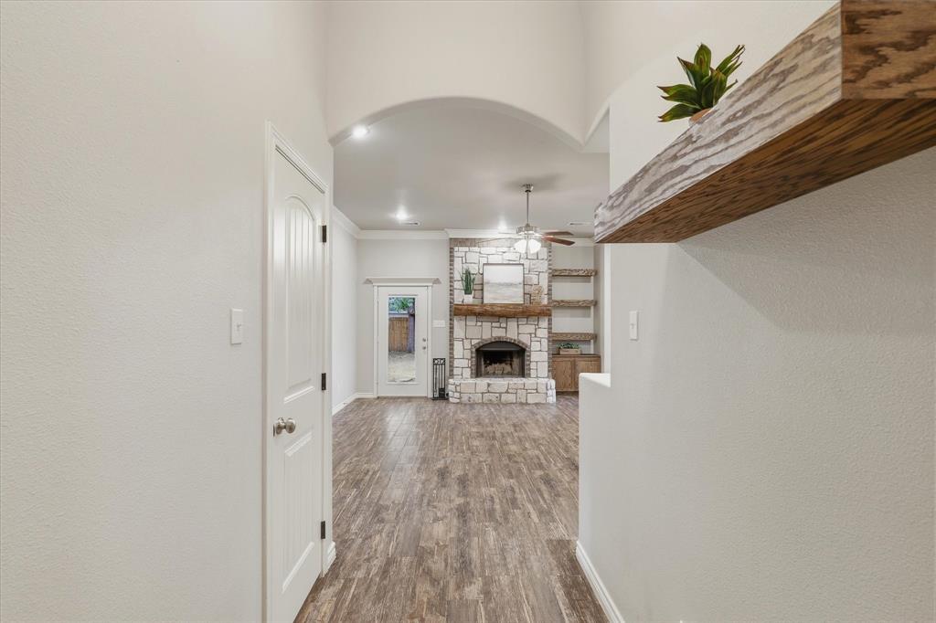 603 Oaklawn Drive Property Photo 4