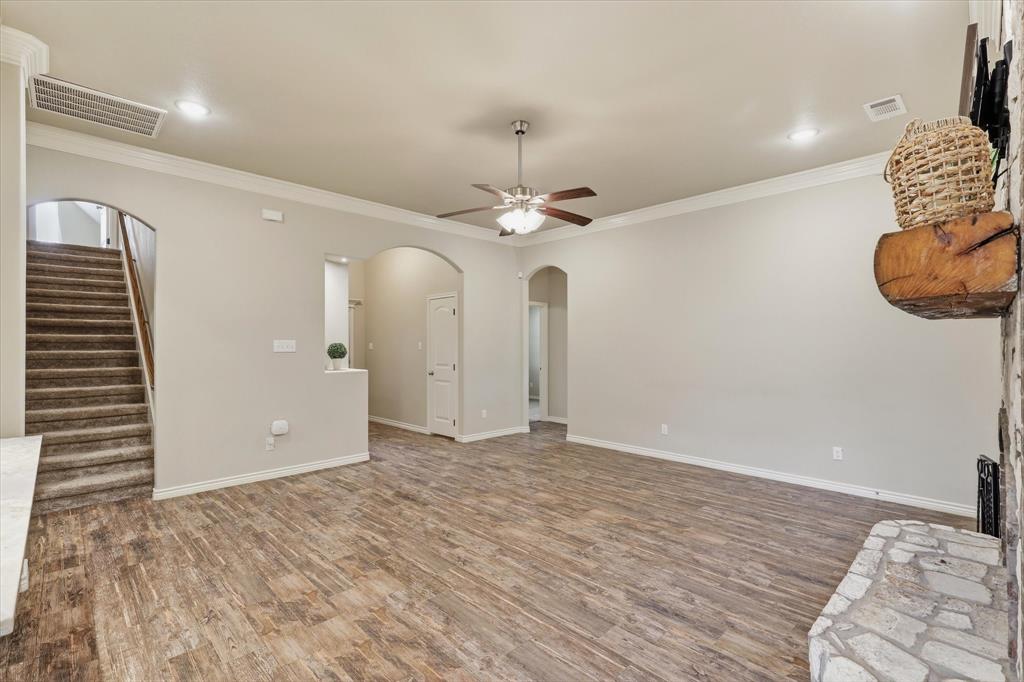 603 Oaklawn Drive Property Photo 7