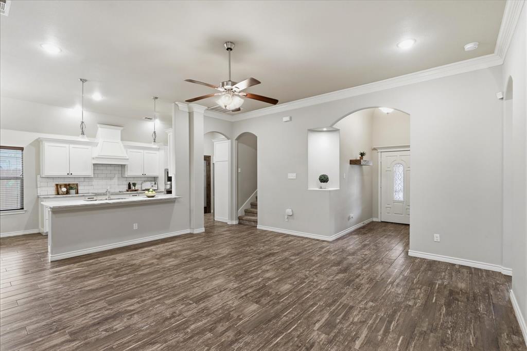 603 Oaklawn Drive Property Photo 8