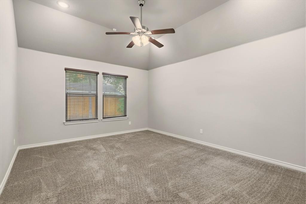 603 Oaklawn Drive Property Photo 16