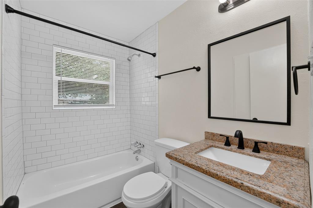 4425 Central Lane Property Photo 15