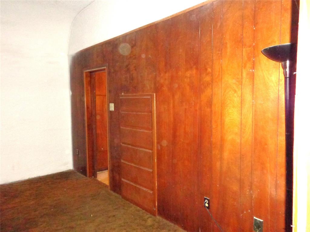 212 Private Road 114 Property Photo 16