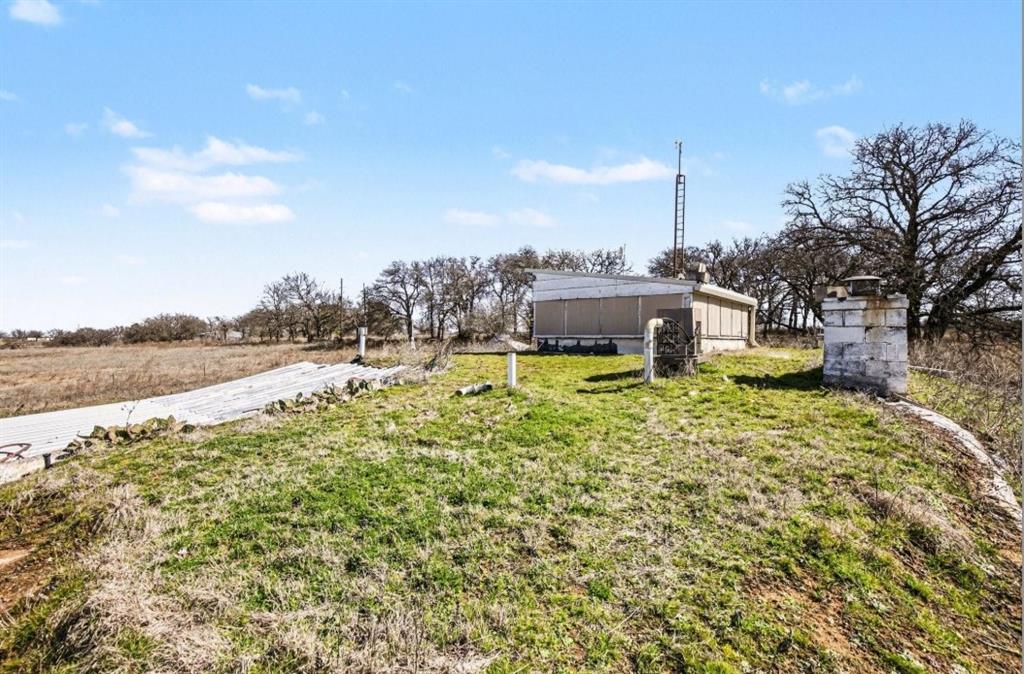 212 Private Road 114 Property Photo 31