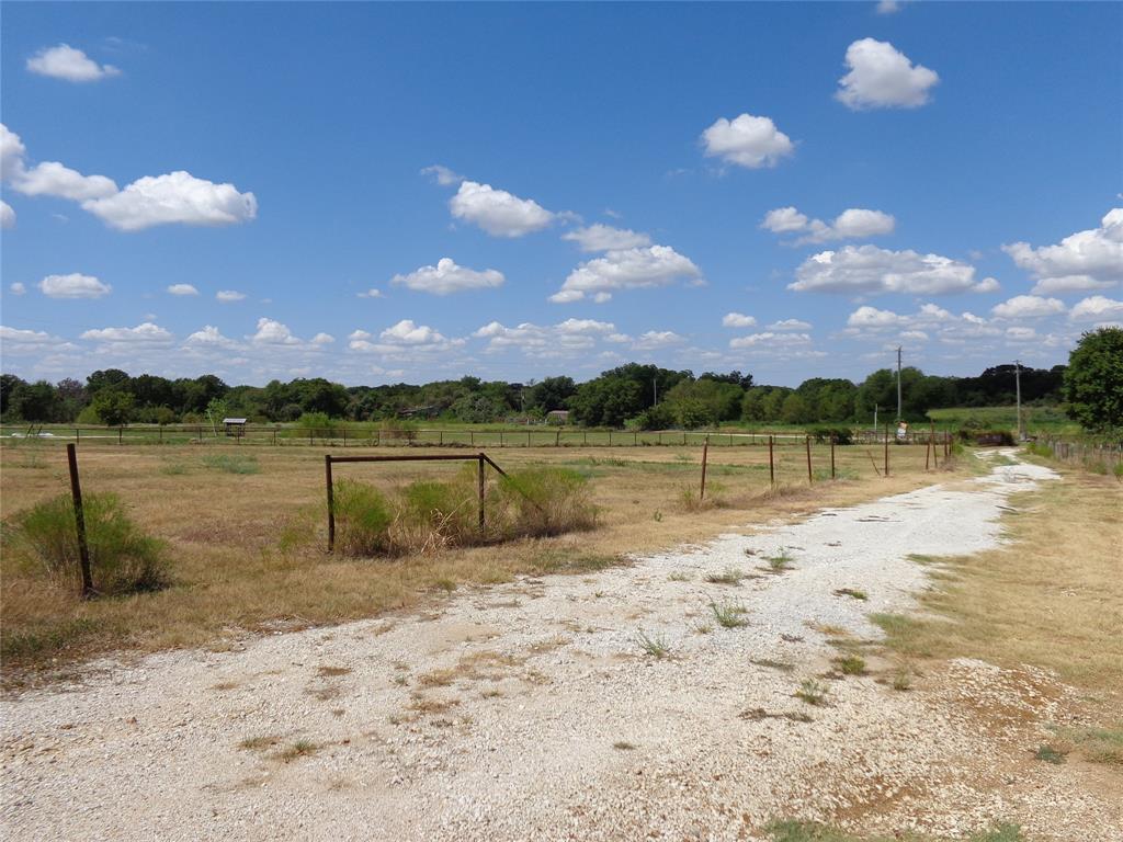 212 Private Road 114 Property Photo 33