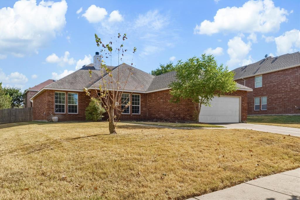 1738 Summerwood Lane Property Photo 1