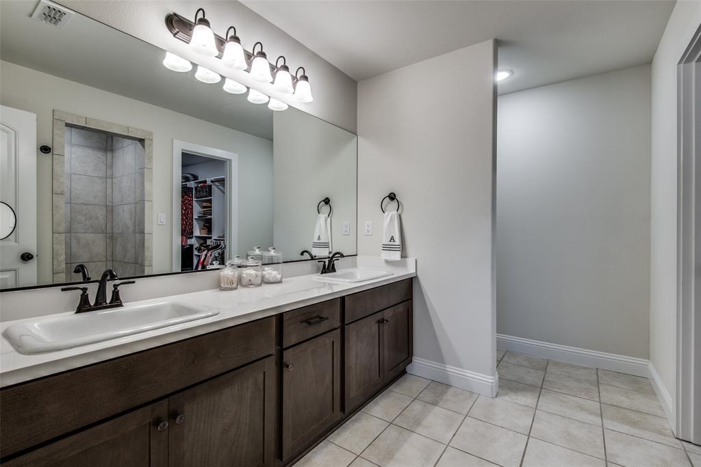 112 Kens Court Property Photo 14