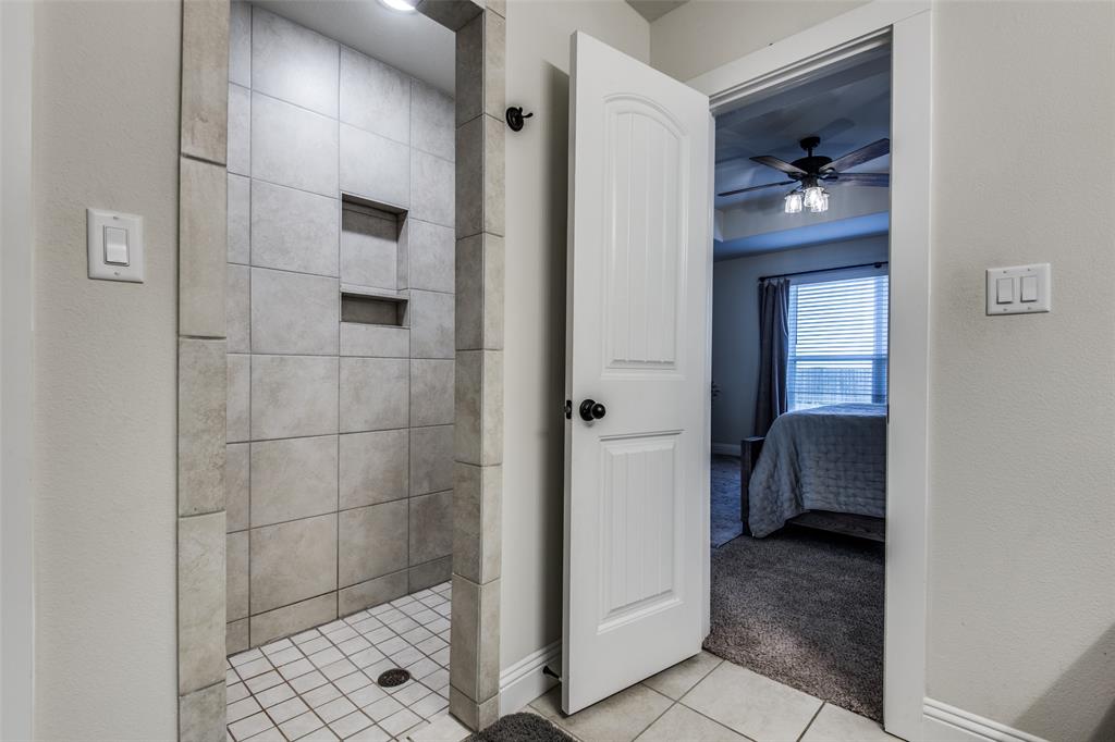 112 Kens Court Property Photo 15