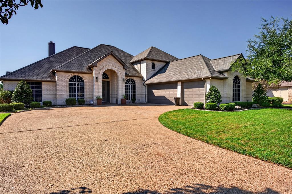 2612 Waters Edge Drive Property Photo 1