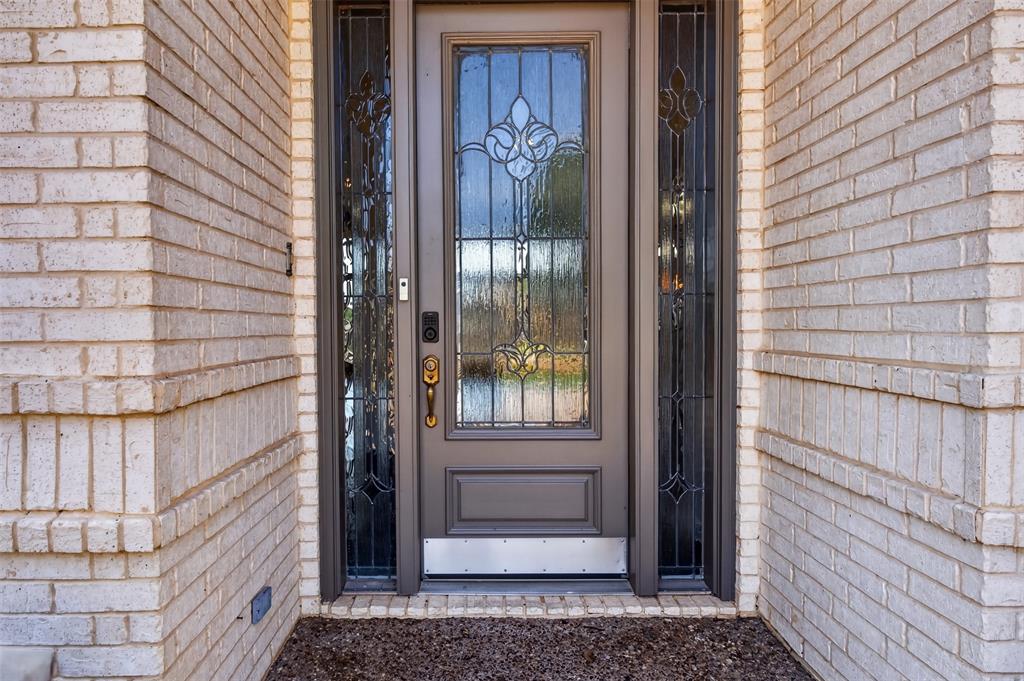 2612 Waters Edge Drive Property Photo 16