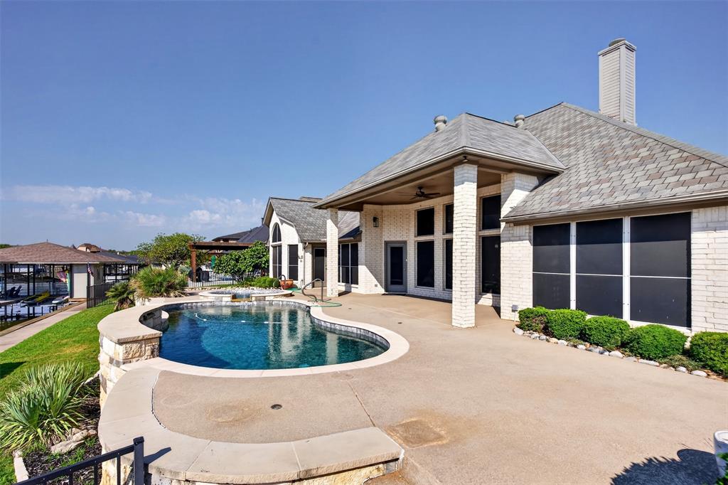 2612 Waters Edge Drive Property Photo 33