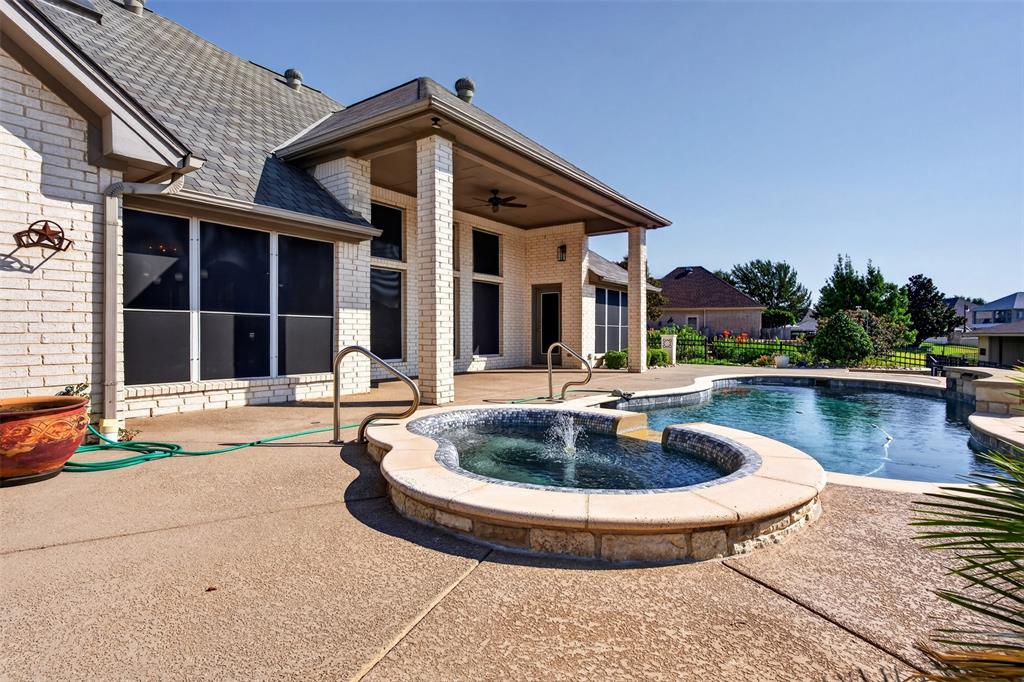 2612 Waters Edge Drive Property Photo 36