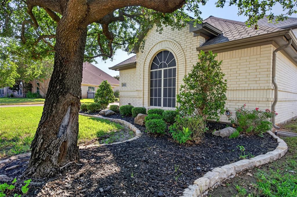 2612 Waters Edge Drive Property Photo 38