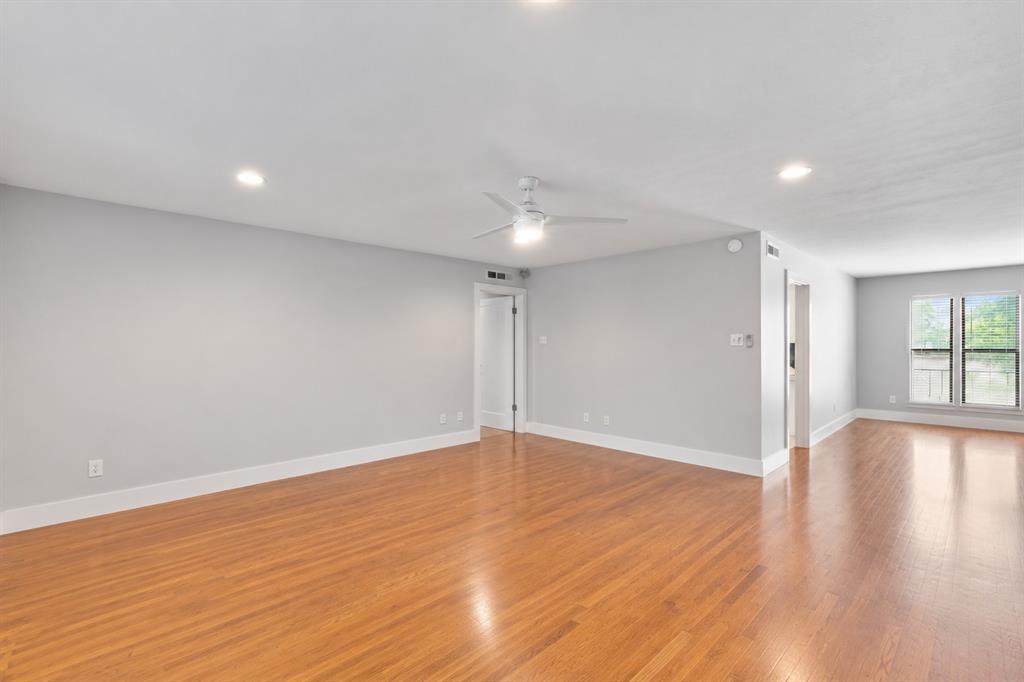 10727 Villager Road C Property Photo 4