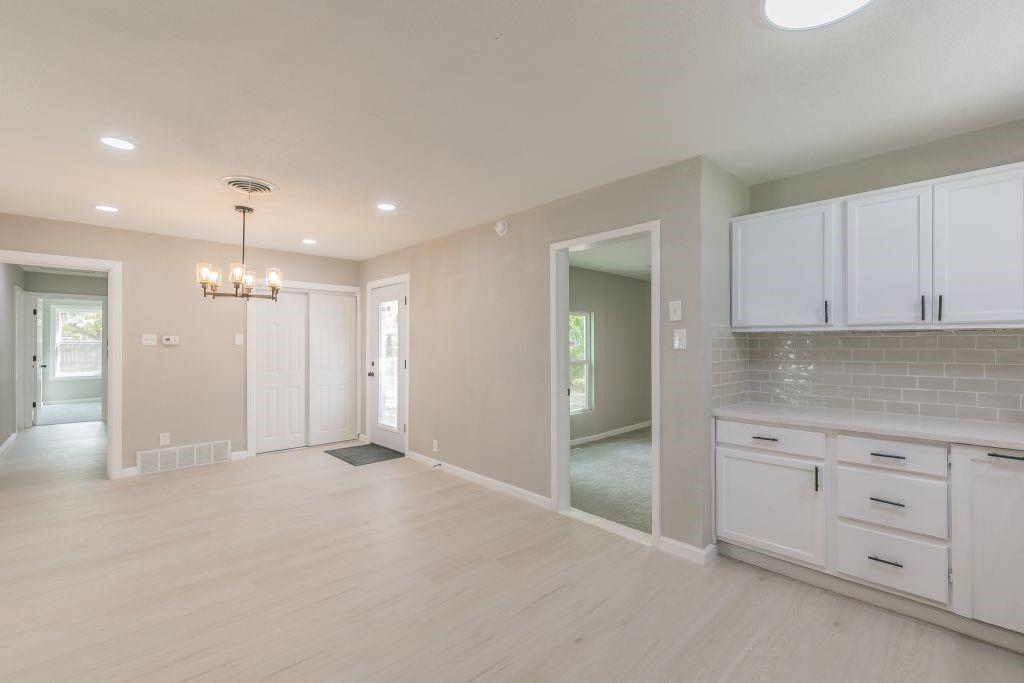 5012 Roxie Street Property Photo 13