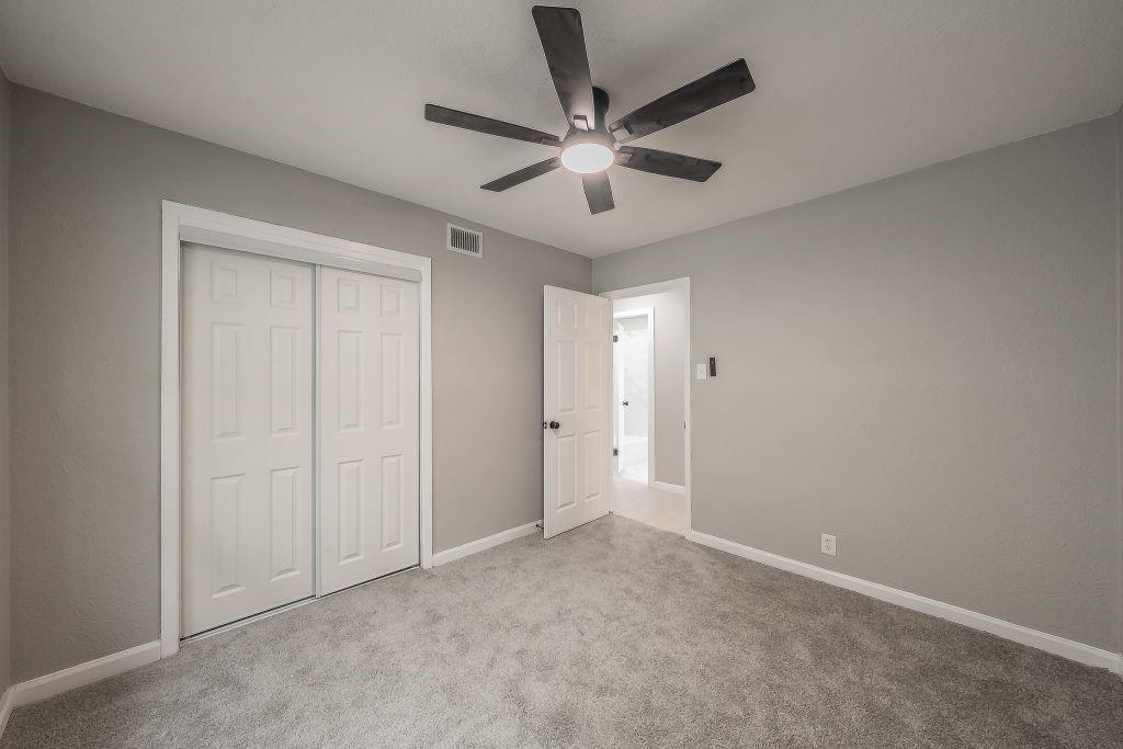 5012 Roxie Street Property Photo 24