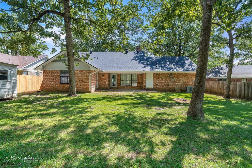 9852 Deepwoods Drive Property Photo 24