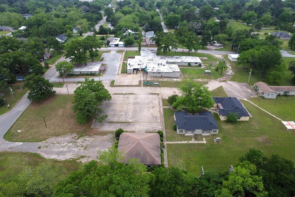 707 N Waldrip Street Property Photo 2