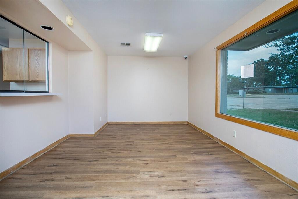 707 N Waldrip Street Property Photo 10
