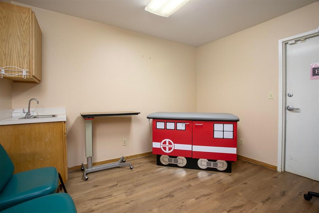 707 N Waldrip Street Property Photo 13