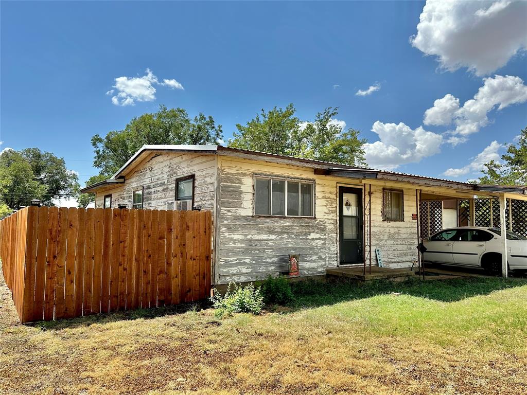 1133 W Parsonage Street Property Photo 1