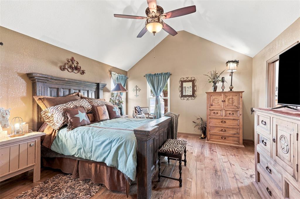 900 Leech Property Photo 14