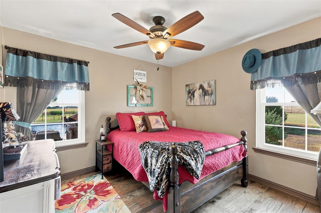 900 Leech Property Photo 17