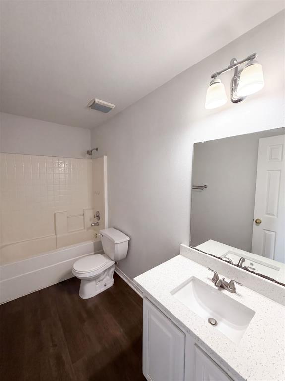 2220 Sumac Drive Property Photo 15